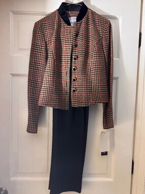 Jessica Howard pant suit